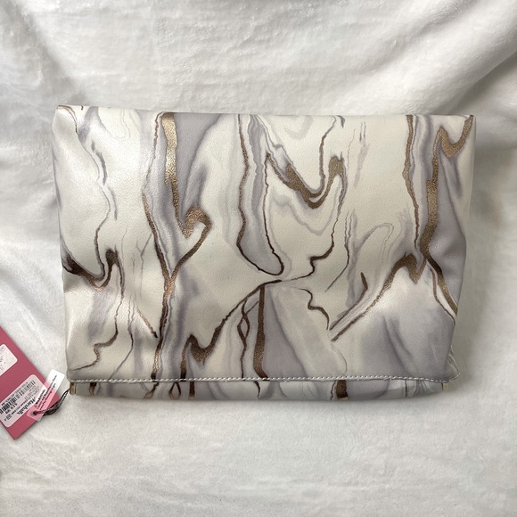 Vince Camuto make up travel bag, NWT - Picture 2 of 7